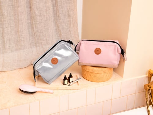 Des trousses de toilette hyper pratiques en toute occasion - Cabaia