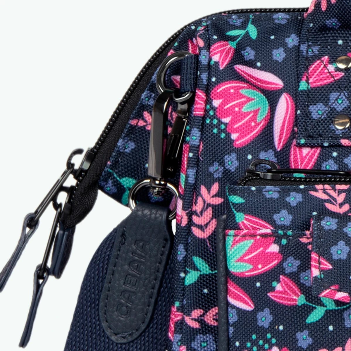 Crossbody Adventurer Medium Grotta Verde - Cabaia - 